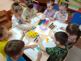Нетрадиционная техника рисования: монотипия - "Бабочка" Нетрадиционная техника рисования: монотипия - "Бабочка".